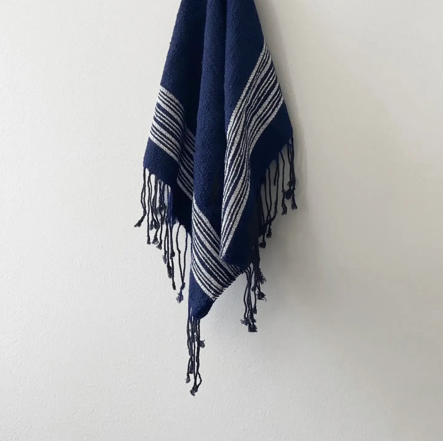 Dounia home Hand towel in bleu made of Organic cotton,  Close Up View