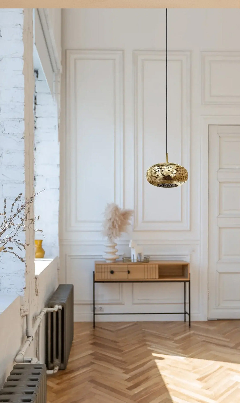 Lila Saucer Pendant Light