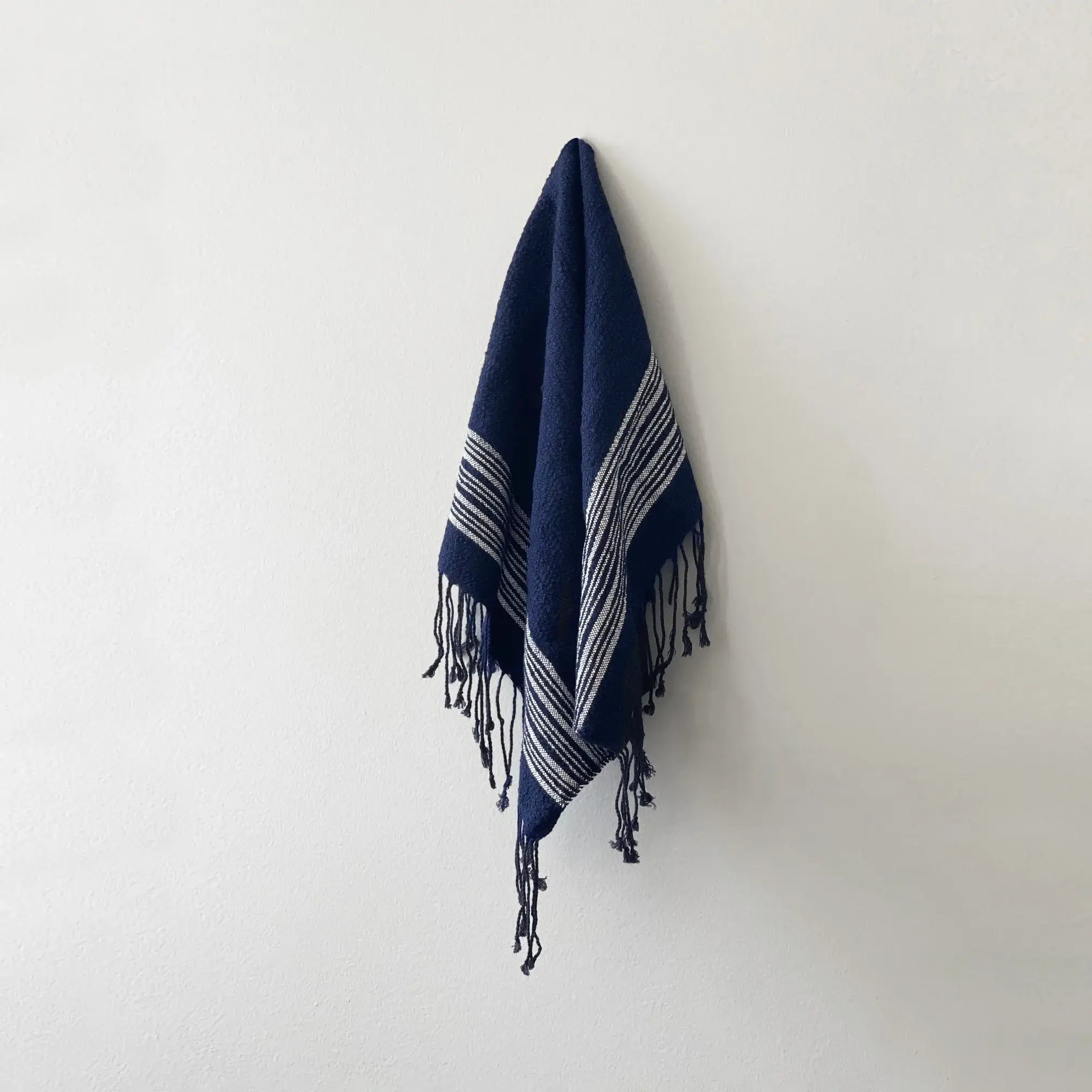 Dounia home Hand towel in bleu made of Organic cotton, Model: