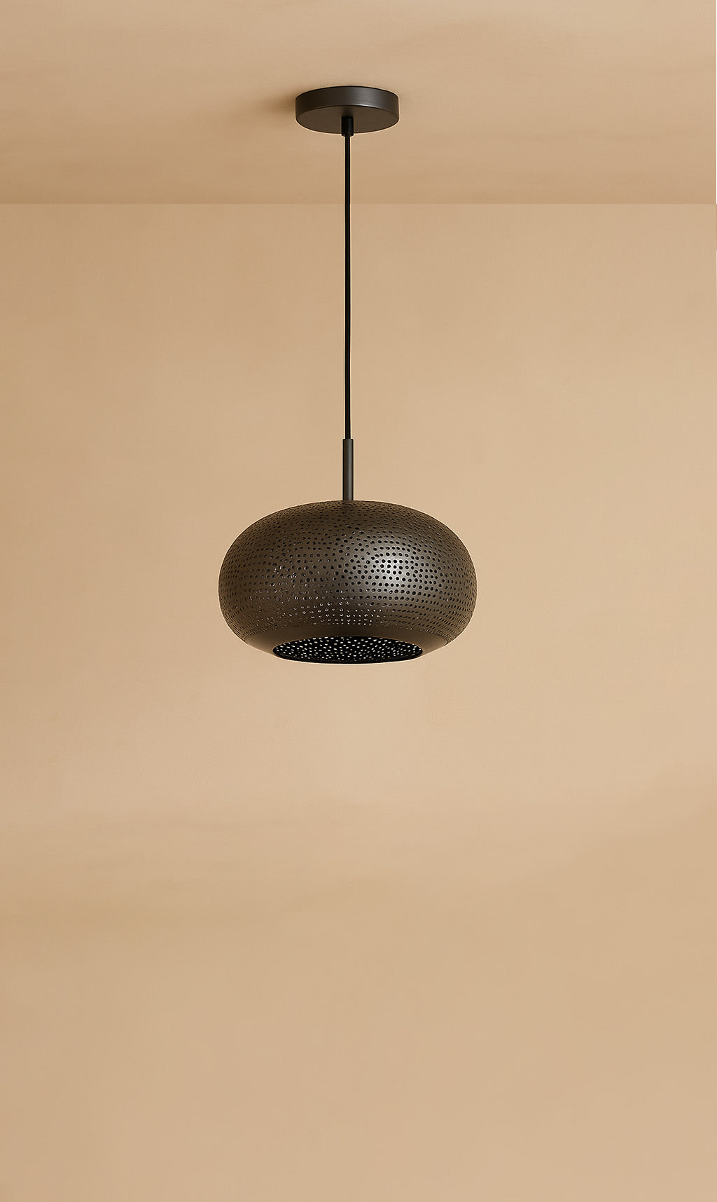 Lila Saucer Pendant Light