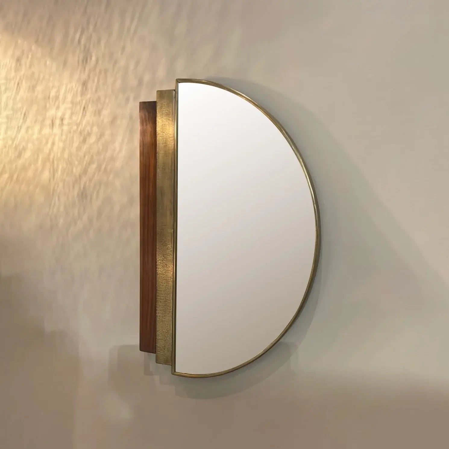 Dounia home Mirror, made of Walnut and brass, Model: Nass, Close Up View