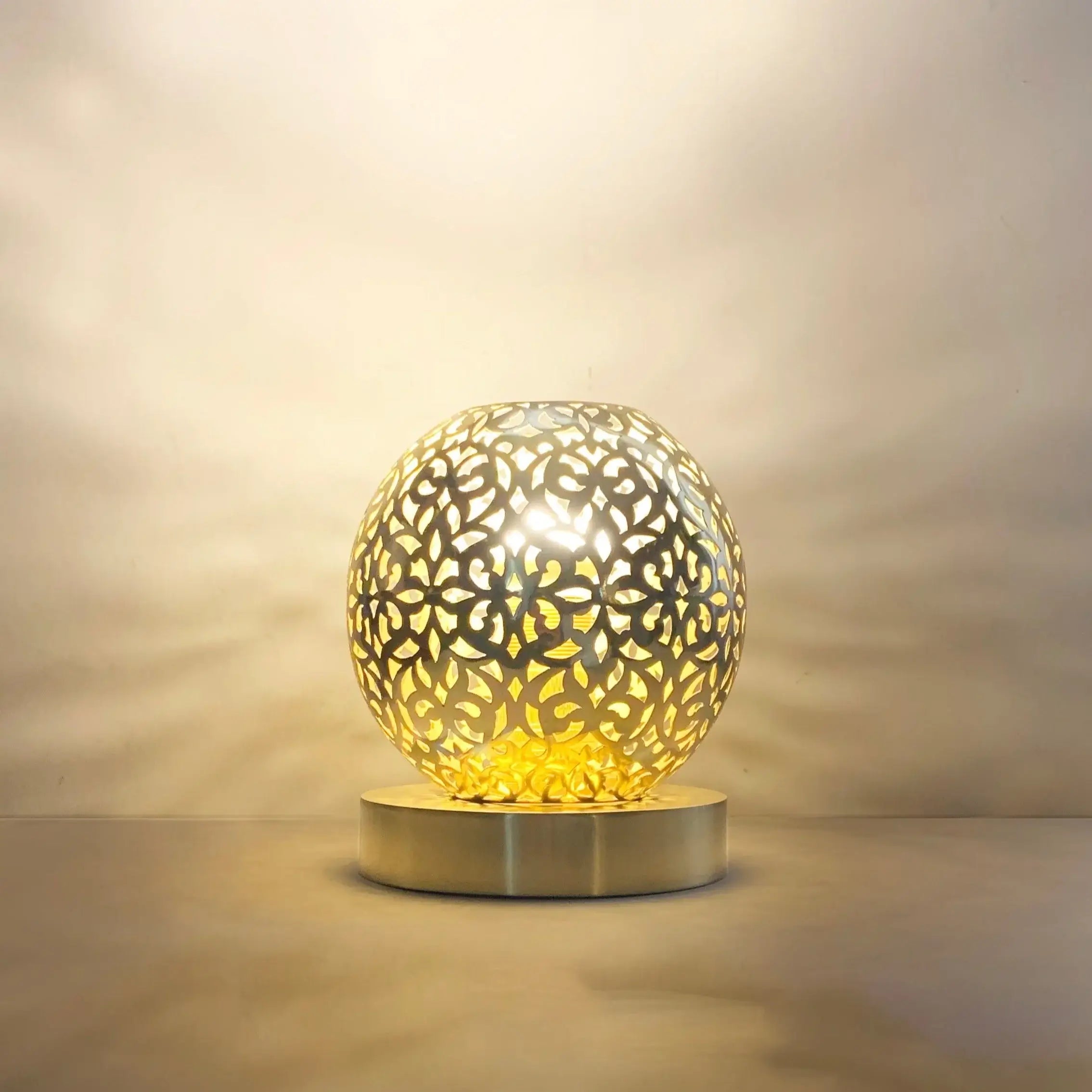 Dounia home Table lamp in Polished brass  made of Metal, Model: Riad