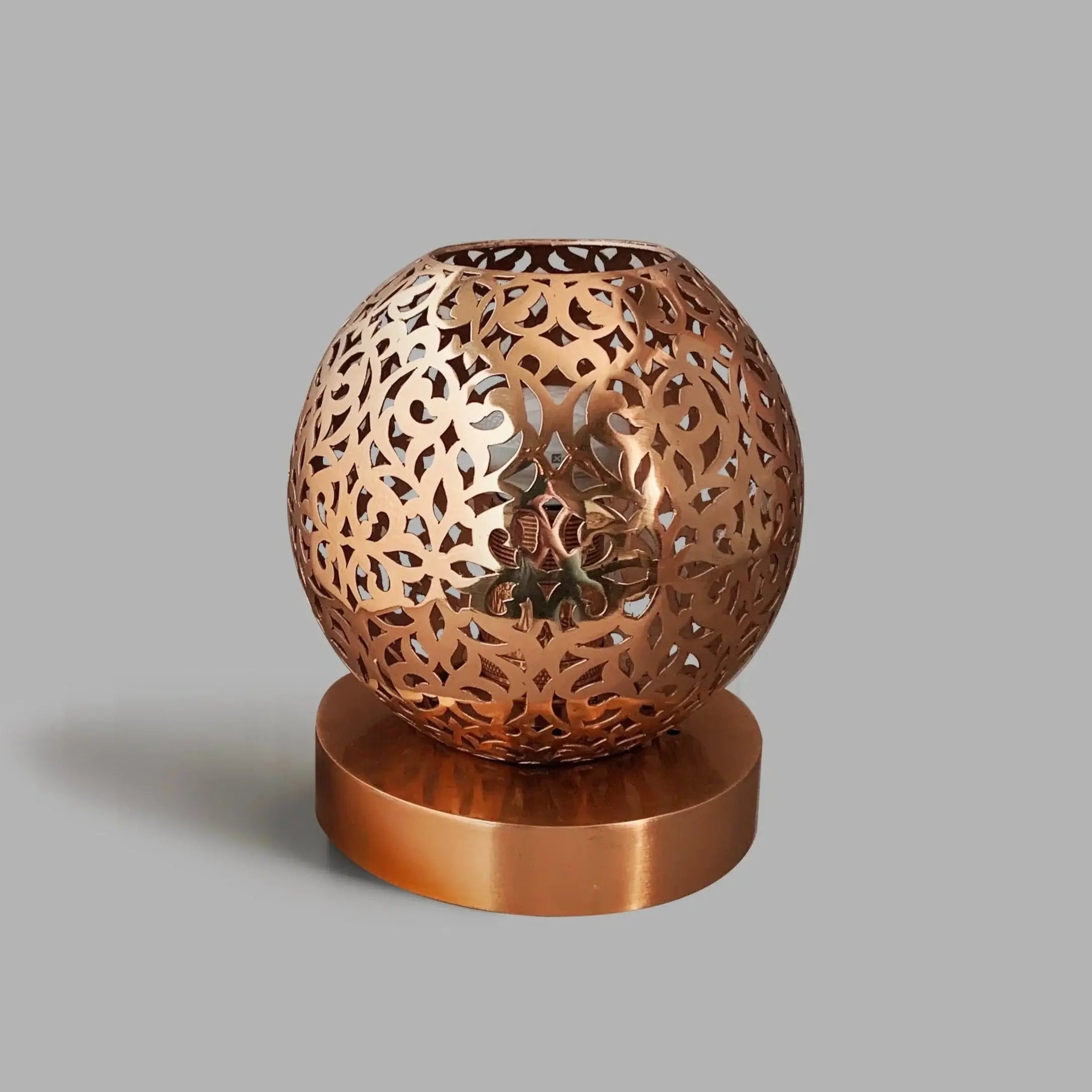 Dounia home Table lamp in Polished copper  made of Metal, Model: Riad